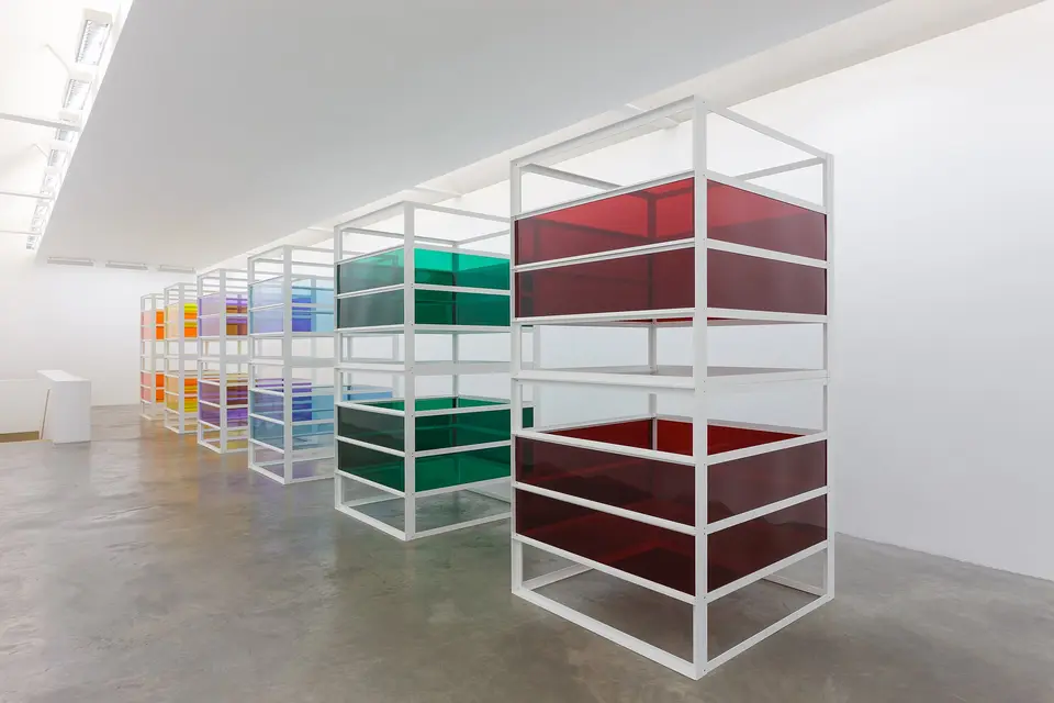 Kerlin Gallery, Liam Gillick, Complete Bin Development 2013, powder coated aluminium, Plexiglas, 6 elements each element 300 x 150 x 160 cm each element 118.1 x 59.1 x 63