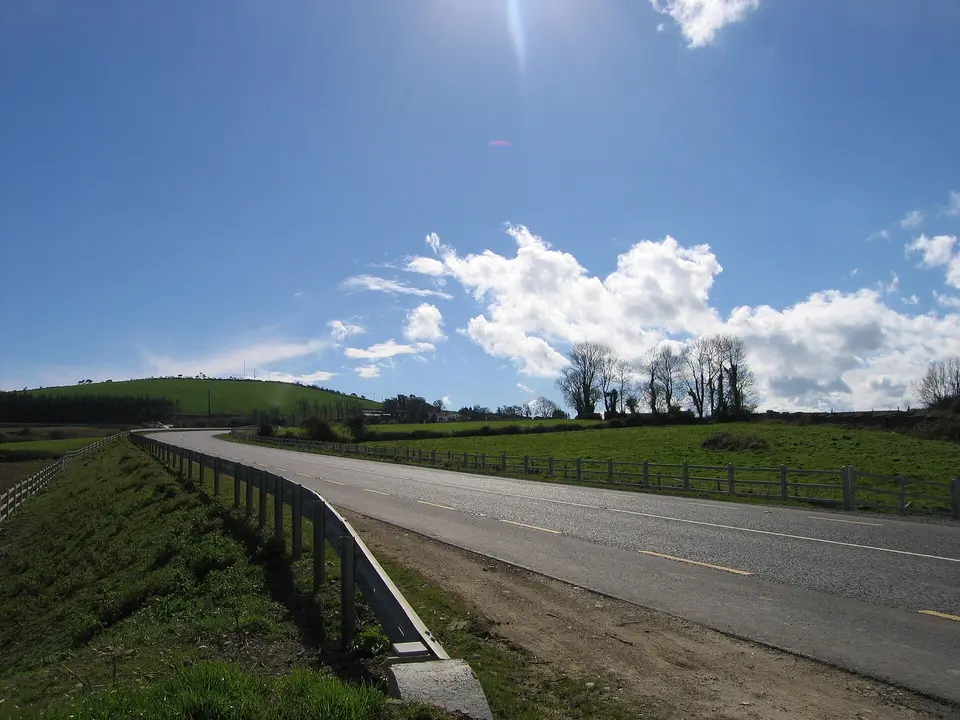 Looking South geograph.org.uk 1801706
