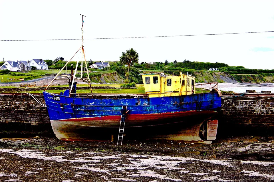 Loop Head Peninsula - Carrigaholt - Harbour - Yellow, Blue & Red Fishing Boat