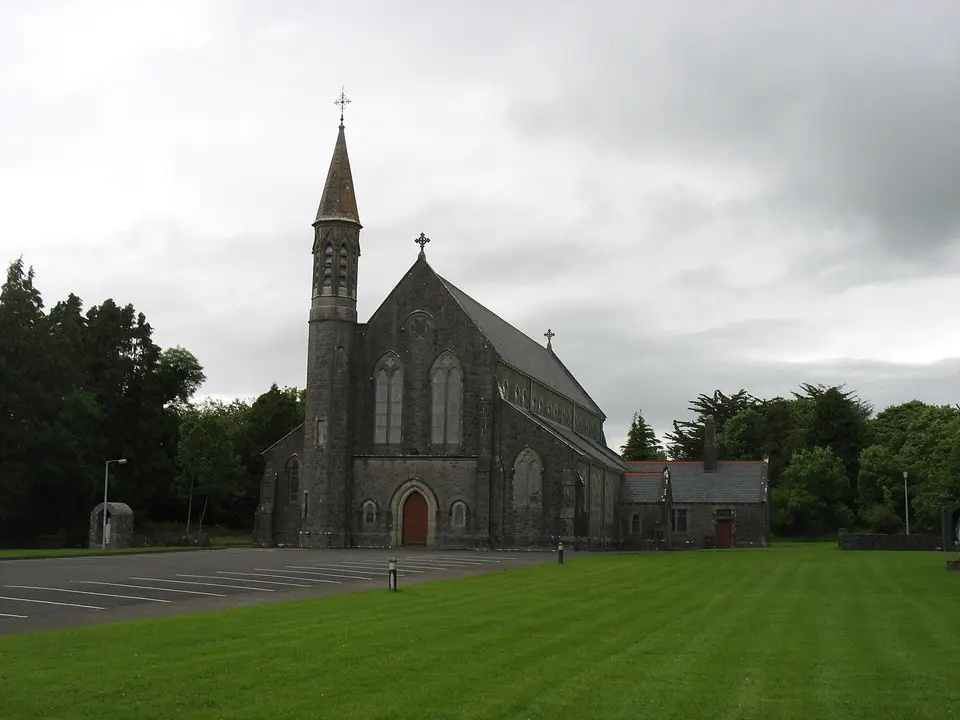 Loughglinn church