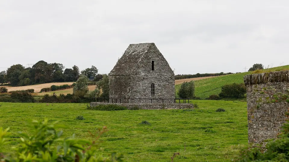 St. Mochta's House, double-vaulted shrine-chapel, assumed to be erected in the late 12th century. (See Tomás Ó Carragáin, Churches in Early Medieval Ireland, pp. 280–282.