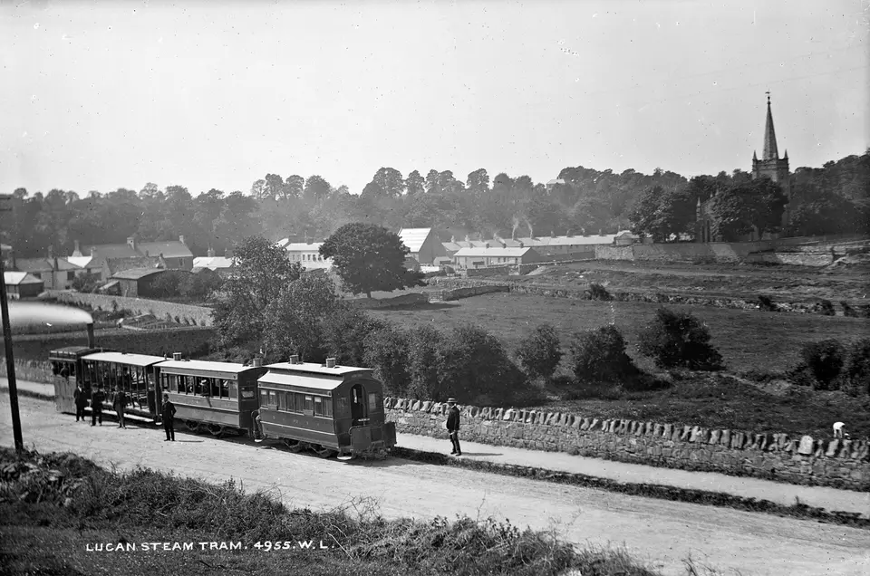 Lucan steam train (34858452315)
