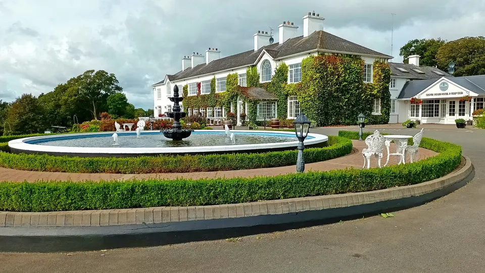 Mount Nugent-Crover House Hotel