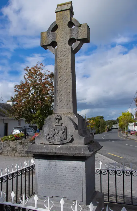 Myles O'Reilly Monument, main street, Finnea
