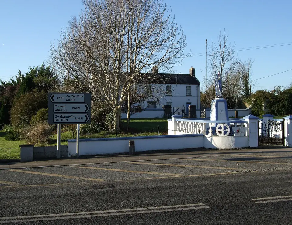 Crossroads at New Inn