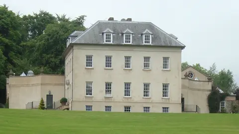 Oakfield House: Raphoe
