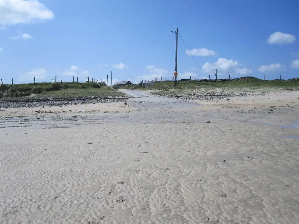 Omey Island: the island end of the causeway across the strand