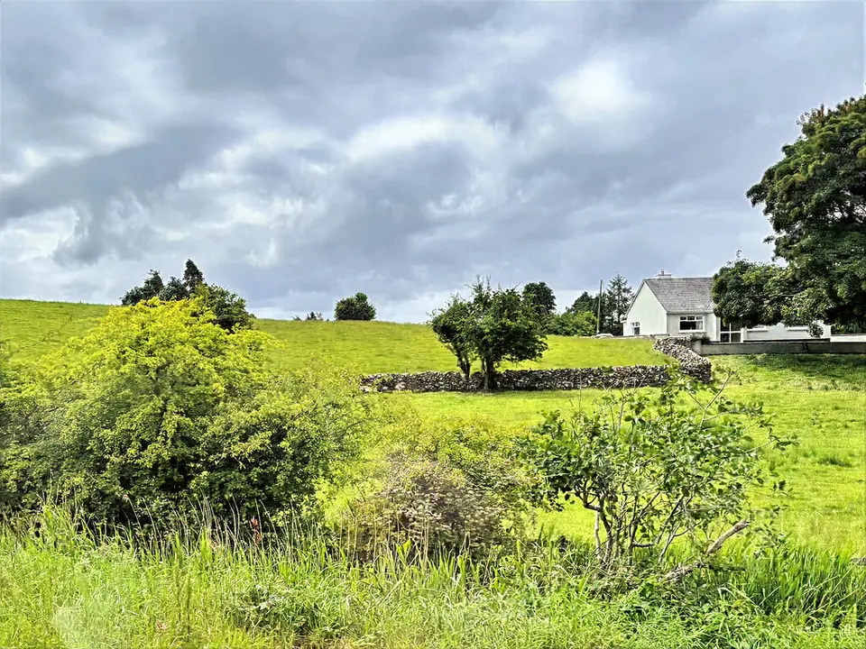 Pasture and farmhouse between Cross and Glencorrib