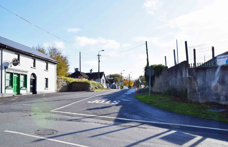 R154 road to Kilskyre, at Crossakiel, Co. Meath