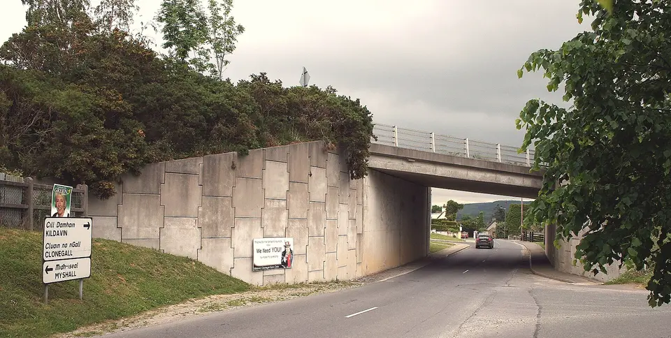 The R734 passes under the N80 in the village of Kildavin, County Carlow, Ireland