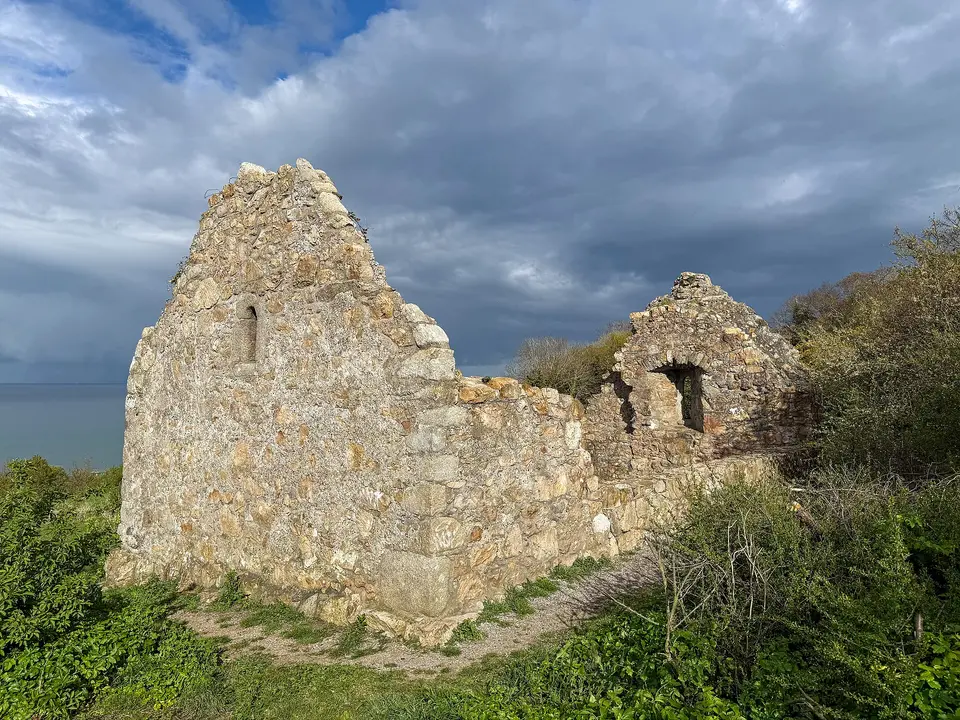 Raheenachluig Church, Bray