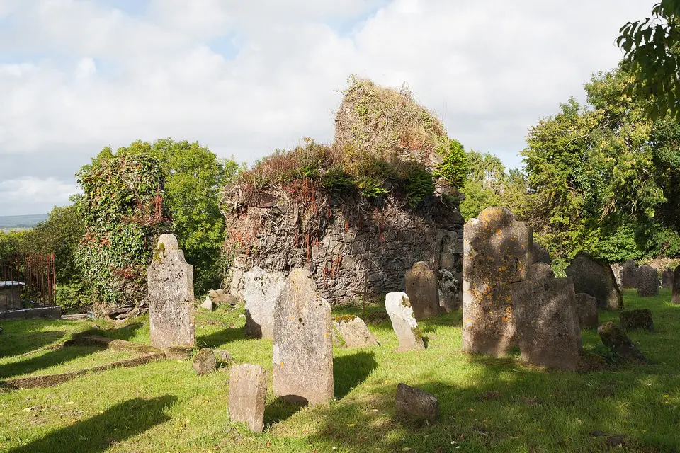 South wall of the nave, looking north-east.