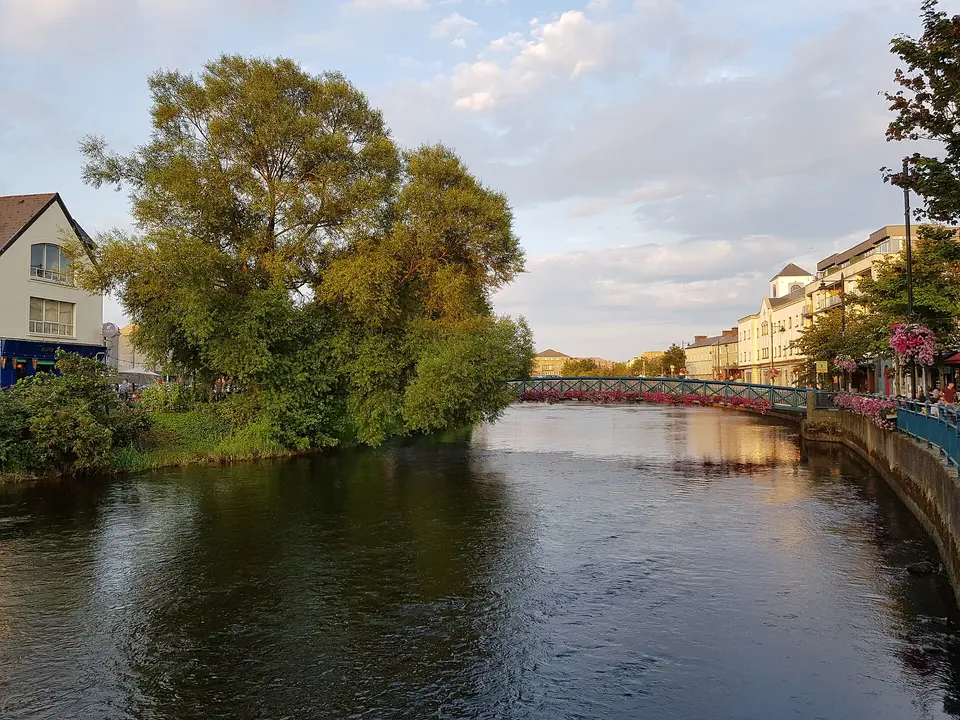 River Garavogue through Sligo town