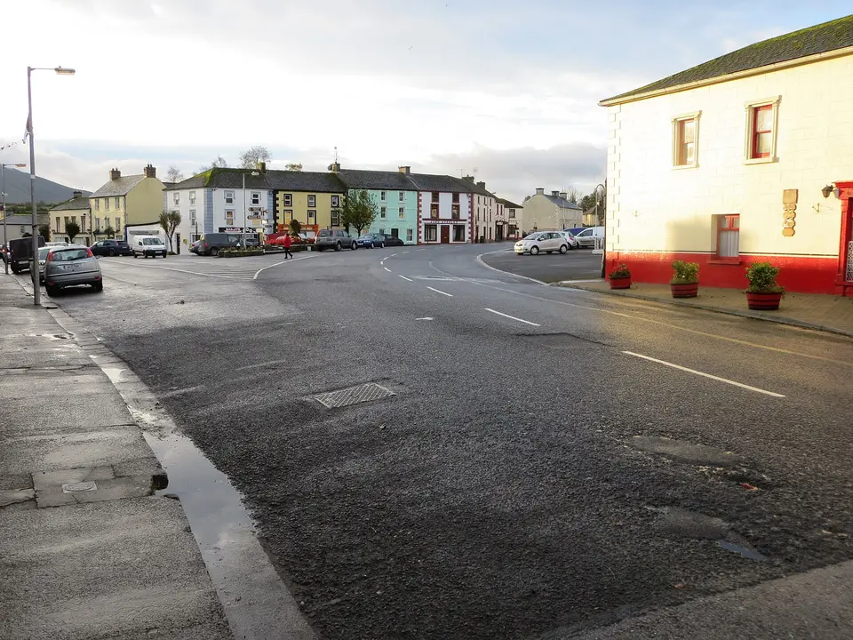 Road (R662) from Tipperary entering The Square in Galbally