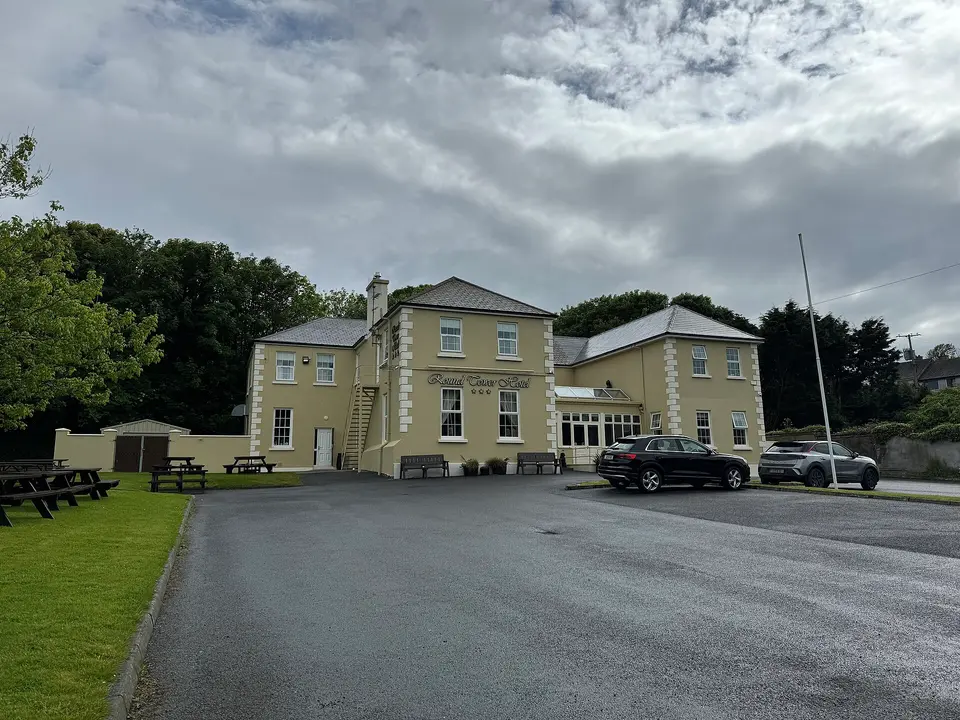 Round Tower Hotel