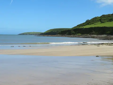 Nearby: Ring Strand