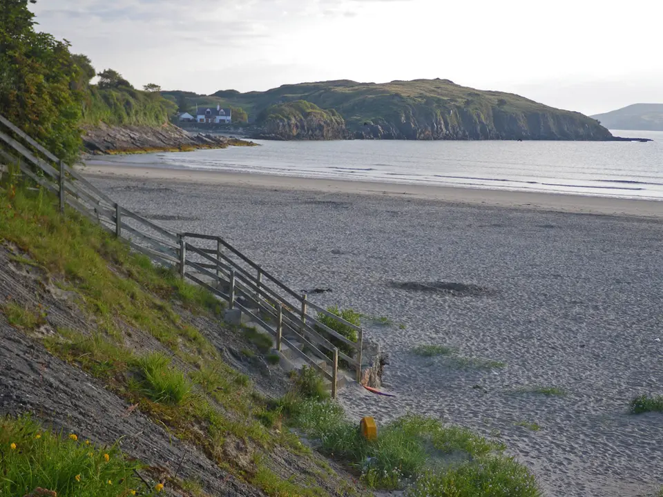 Sandy foreshore of Marble Hill strand