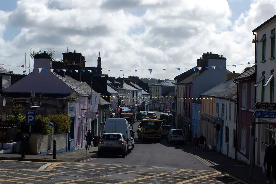 Schull (Co. Cork, Ireland) Main Street