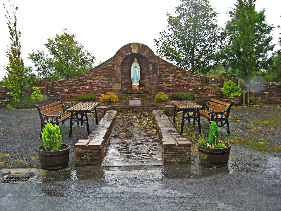 Seating area etc opposite St. Patrick's Church, Killavally/Killawalla