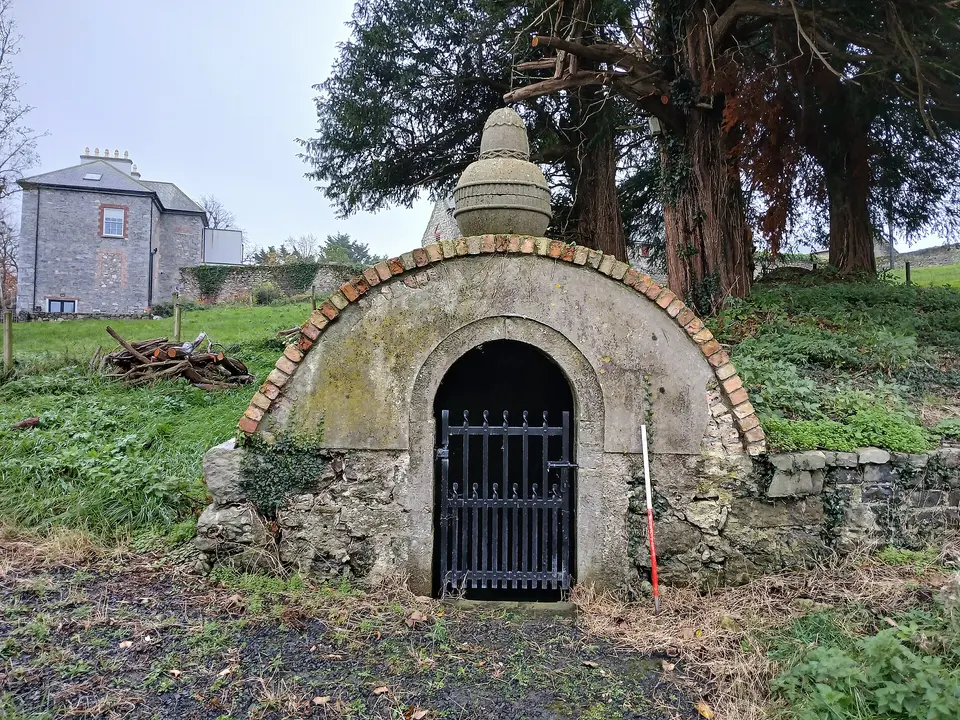 St Michael's Well (holy well in Bayswell, Co. Kilkenny)