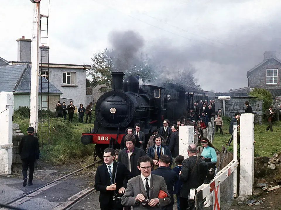 Steam train at LixnawDuring the "North Kerry" enthusiast railtour, former Great Southern & Western Railway 0.6.0 No. 186 pauses at Lixnaw station.