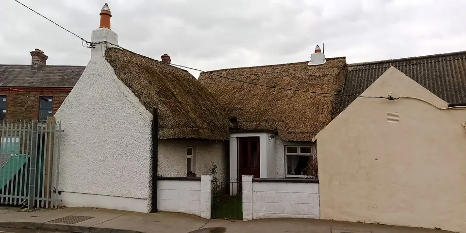 thatched cottage near Rush Windmill