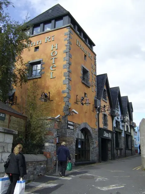 The Dinn Ri Hotel An entertainment and hospitality complex in the centre of Carlow. The tower and gables hint at Irish Bavaria!