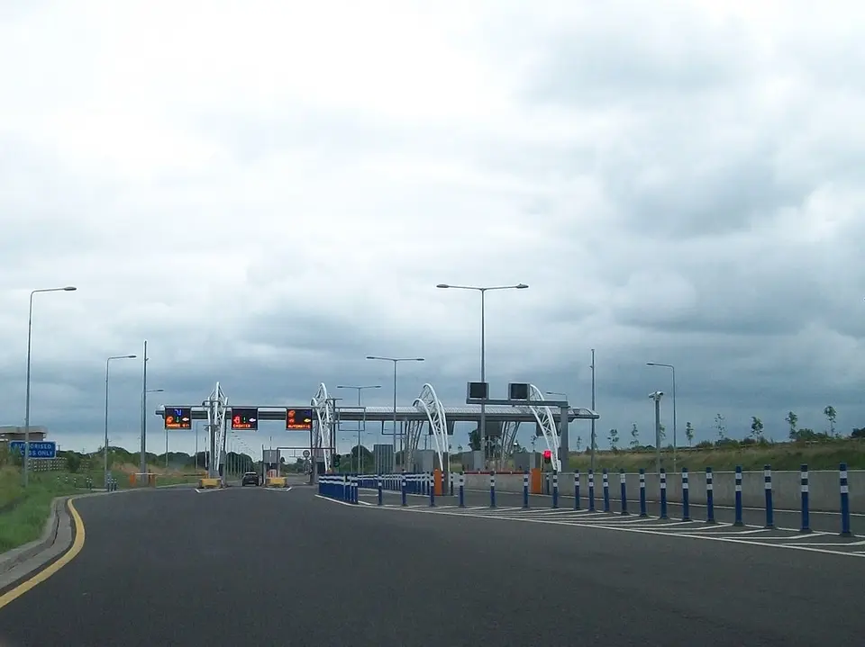 The Grange Toll Plaza on the south lane of the M3