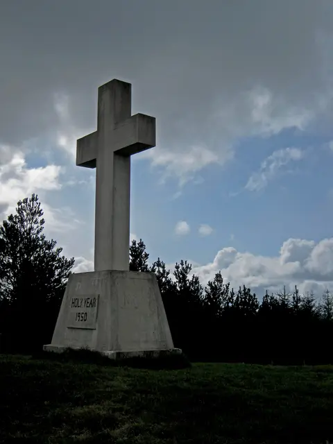 SW view of the Holy Year Cross