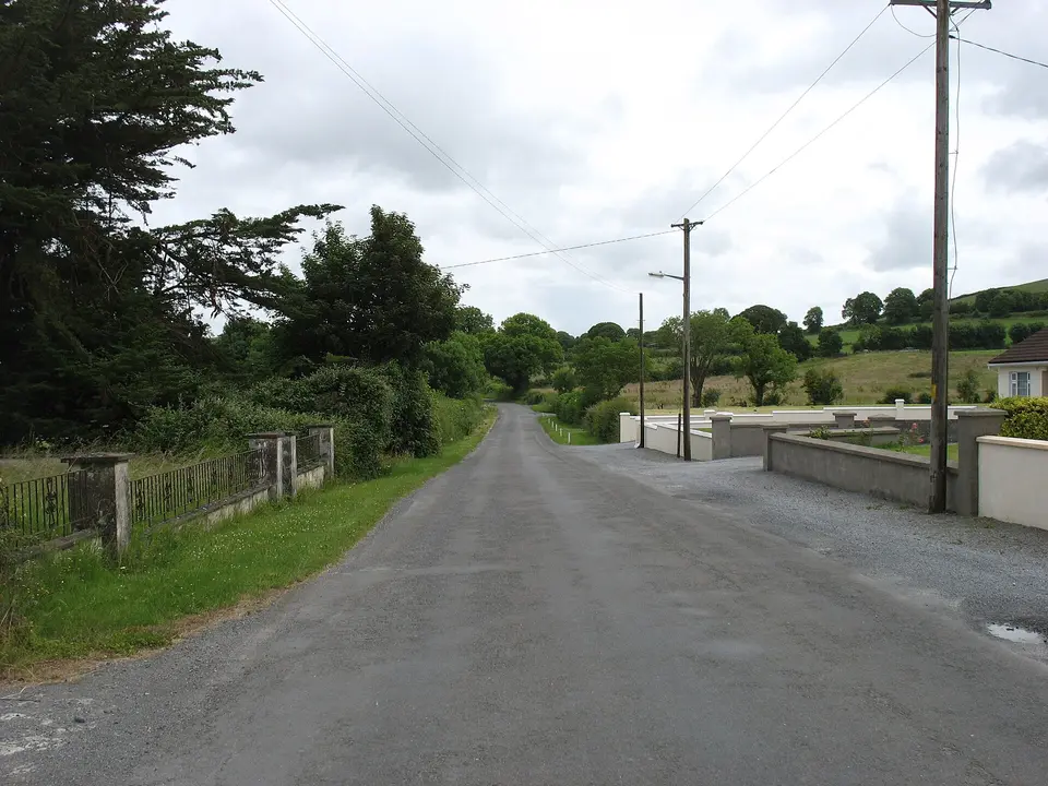 The L2203 heading for Ballinunty