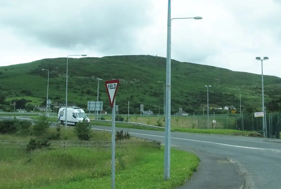 The L7092 bridge over the N1