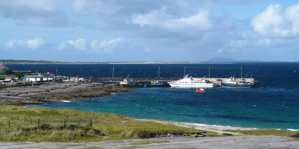The village bay, Inis Oirr