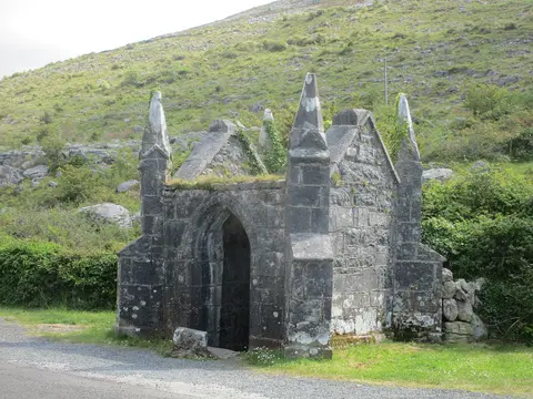 Tobercornan Well, holy well near Glenina