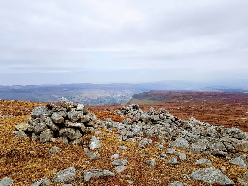 Truskmore SE Cairn, Co. Leitrim, 631m