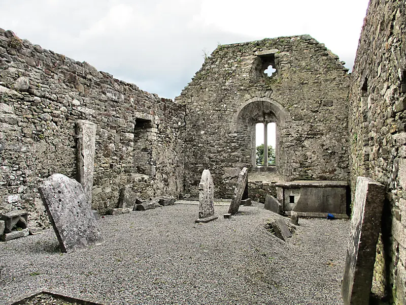 Church Ruin Interior (en:Tullaroan Church)