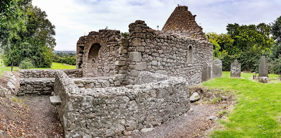 Tully Church Laughanstown