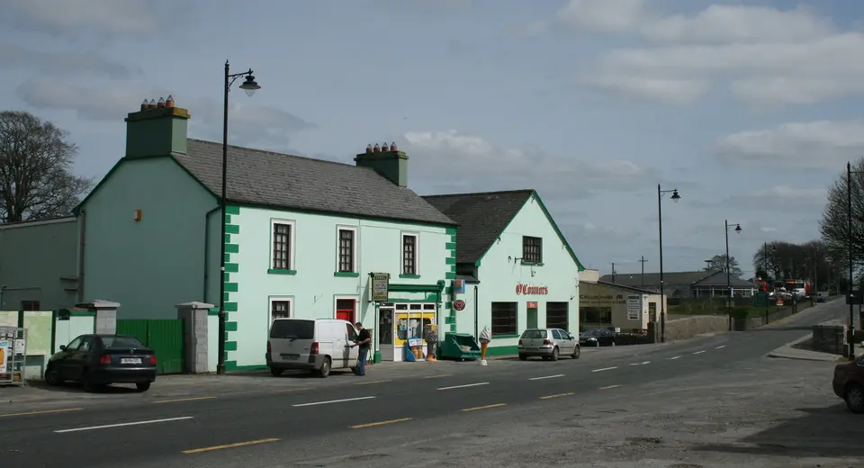 Tulsk, County Roscommon The main road from Dublin to Mayo (N5) forms the Main St of Tulsk