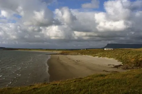 View N along beach at Rosses Point
