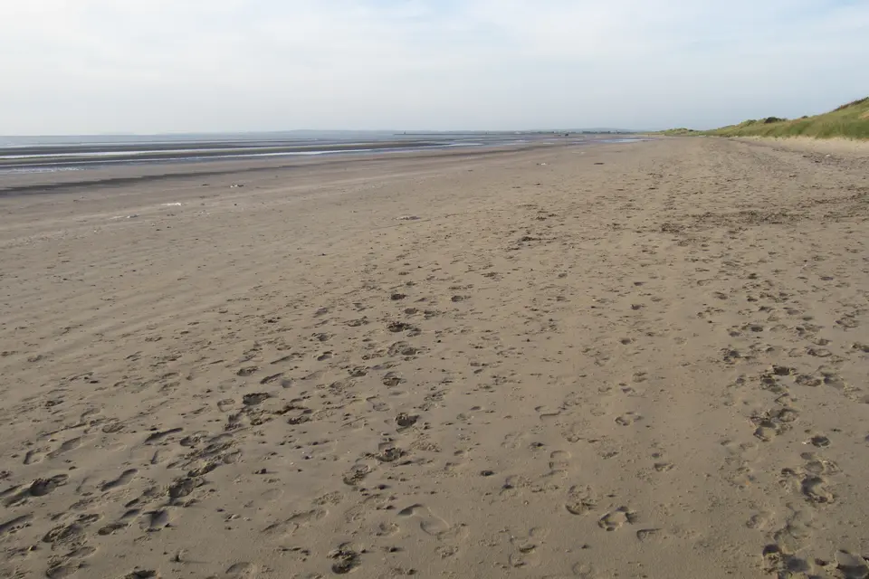 View south from beach near Seapoint Golf Club towards the River Boyne