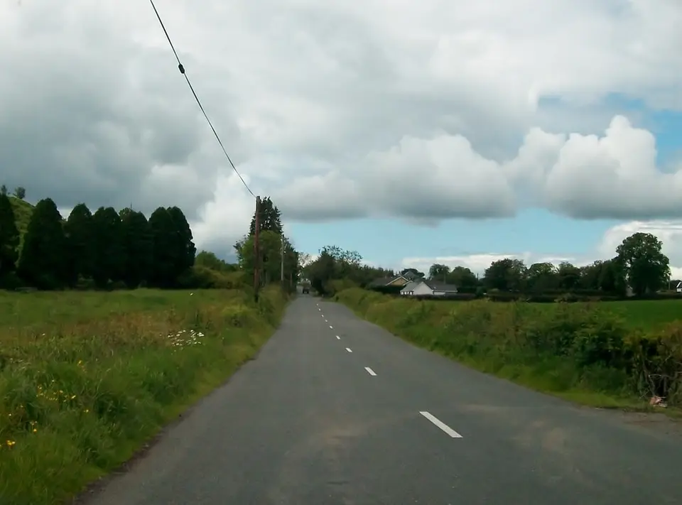 View west along the L3042 at Ryefield