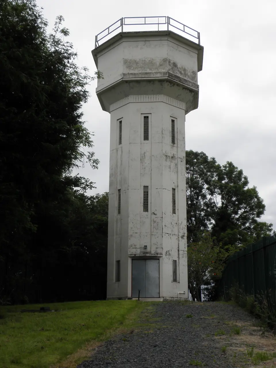 Water tower, Kilmore East